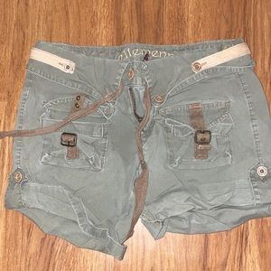 Ellemmenno shorts size 3